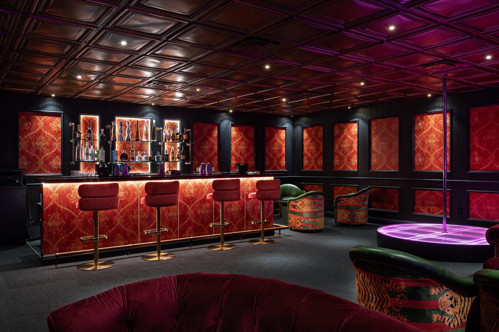 PINK PONY Updated October 2024 88 Photos & 27 Reviews 7971 NW