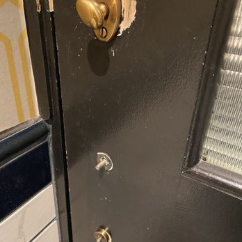 The Bygone - Missing bathroom handles. - American Near Me - Baltimore, Maryland The Bygone - Missing bathroom handles. - American Near Me - Baltimore, Maryland