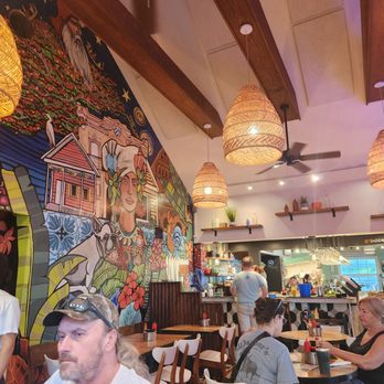 Moondog Cafe & Bakery - Decor - Cafes Near Me - Key West, Florida