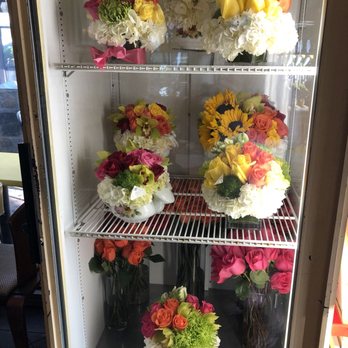 Yellow Vase - Bakeries Near Me - Redondo Beach, California
