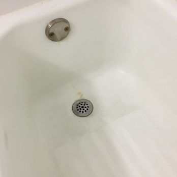 Silver Beach Hotel - Stained tub - Hotels Near Me - St. Joseph, Michigan