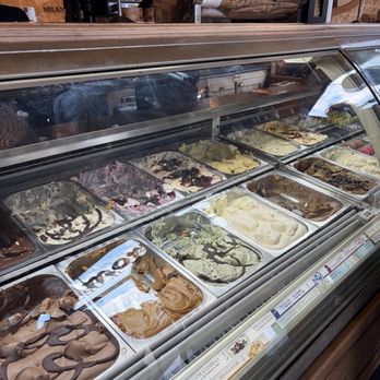 Amorino - gelato display - Desserts Near Me - Chicago, Illinois
