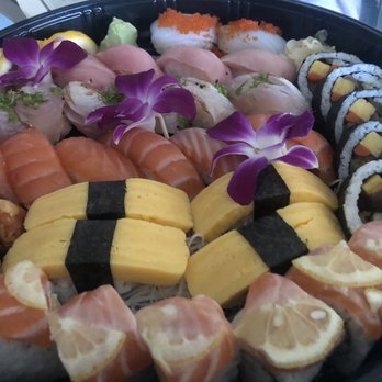 Yo Sushi - Futo Roll, Lemon Salmon Roll, Tamago Nigiri, Sake Nigiri, Hamachi Nigiri, Shiro Maguro Nigiri, Ika Nigiri and Unagi Nigiri. - Sushi Bars Near Me - Alameda, California