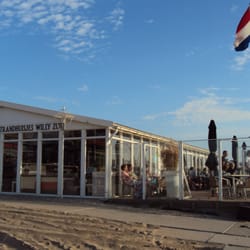Strandpaviljoen Willy - Außenansicht