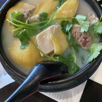 Hing Lung - Steamed chicken in fish broth with rice noodles - Chinese Near Me - San Bruno, California Hing Lung - Steamed chicken in fish broth with rice noodles - Chinese Near Me - San Bruno, California