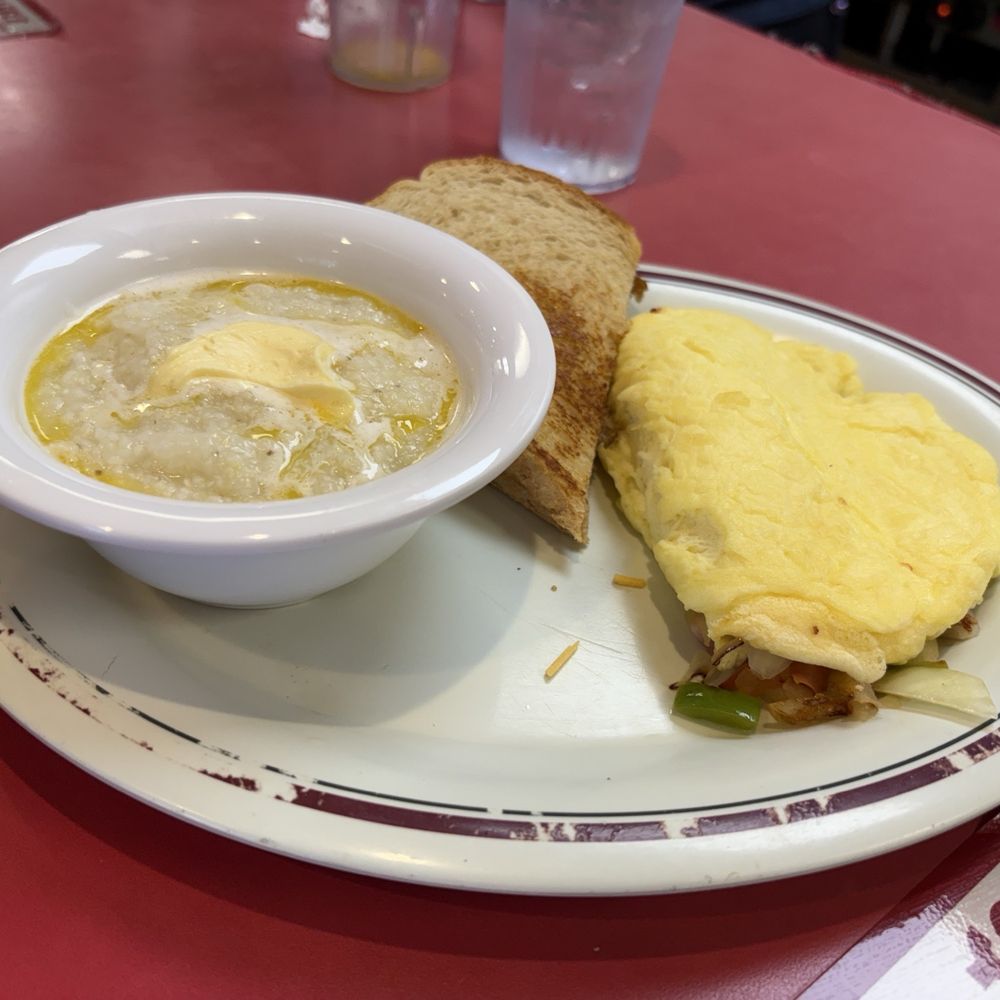 Huddle House - Western Omelet - Diners Near Me - Arab, Alabama
