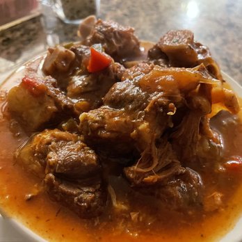 Mo's Restaurant - Oxtails - delicious! - Haitian Near Me - Key West, Florida
