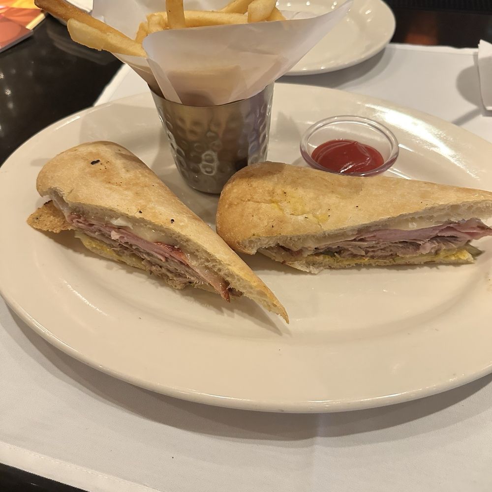 Cuban sandwich Cuban sandwich