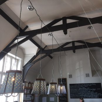 The Field Kitchen - Cafes Near Me - Nettlebed, OXF