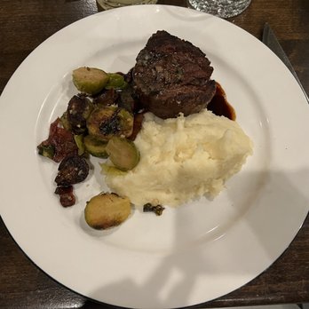 Savoy Bar & Grill - Filet mignon - American Near Me - Albuquerque, New Mexico