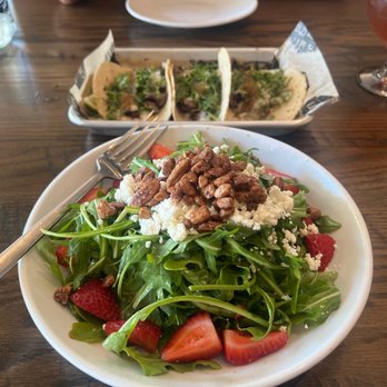 Narrative Fermentations - Strawberry arugula small salad $8, Filet Mignon Tacos $14 - Breweries Near Me - San Jose, California