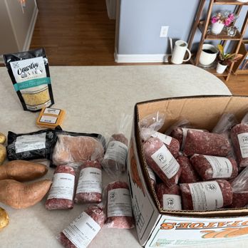 Holleman Farms - Ground beef, cheese, potatoes, chicken, and pork. - Meat Shops Near Me - Gallatin, Tennessee Holleman Farms - Ground beef, cheese, potatoes, chicken, and pork. - Meat Shops Near Me - Gallatin, Tennessee