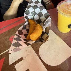 Los Perros - Colombian Empanada de pollo