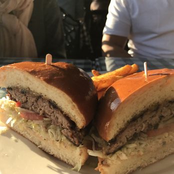 The Kettle - Kettle Burger - Diners Near Me - Manhattan Beach, California