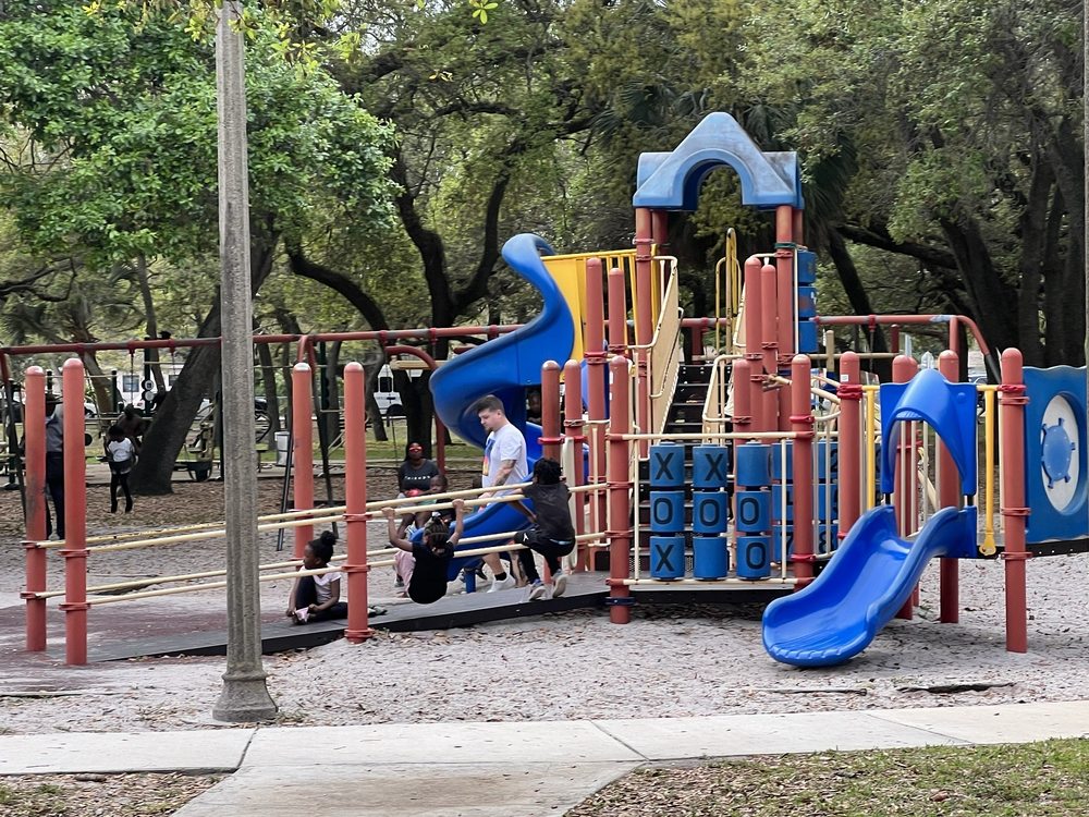 Oak Grove Recreation Center Image