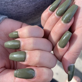 Pearl Nails and Spa - Two of her nails were already chipping after only a couple of days. - Nail Salons Near Me - Long Beach, California