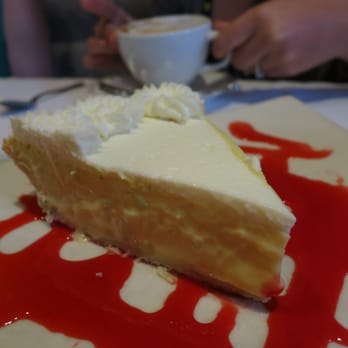 Bob Heilman's Beachcomber - key lime pie - Seafood Near Me - Clearwater Beach, Florida