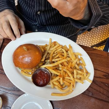 The Smith - Burger - New American Near Me - New York, New York