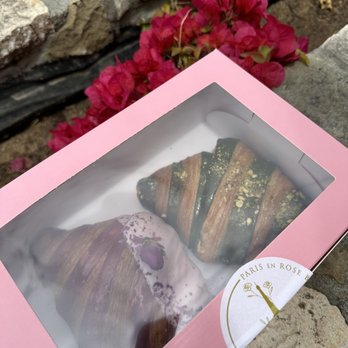 Paris En Rose - Strawberry rosé croissant and pistachio croissant to go - Cafes Near Me - Del Mar, California Paris En Rose - Strawberry rosé croissant and pistachio croissant to go - Cafes Near Me - Del Mar, California