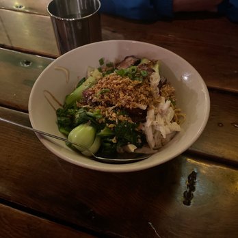 Mee Sen Thai Eatery - Dry egg noodle with crab - Thai Near Me - Portland, Oregon