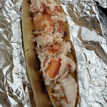 Lobster Landing - Lobster Roll - Seafood Markets Near Me - Clinton, Connecticut