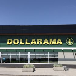 Dollarama - Outside view