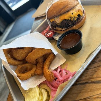 Smokehouse Social Barbecue - Smoke N Brisket Burger lunch special With onion rings - Barbeque Near Me - Pasadena, California