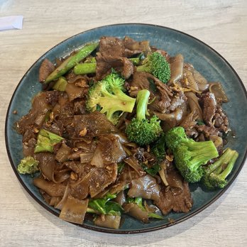 Thai Kitchen Express - Pad See Ewe - Thai Near Me - Fontana, California Thai Kitchen Express - Pad See Ewe - Thai Near Me - Fontana, California