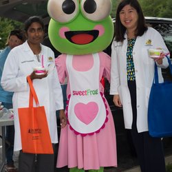 Arthritis & Pain Associates of P.G. County-Laurel - Ice cream social : Patient Appreciation Day 2018 Dr Rukmini Konatalapalli & Dr Maria Chou