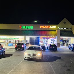 Exterior photo of Tobacco Max & Vape - Sully Station, Virginia Exterior photo of Tobacco Max & Vape - Sully Station, Virginia