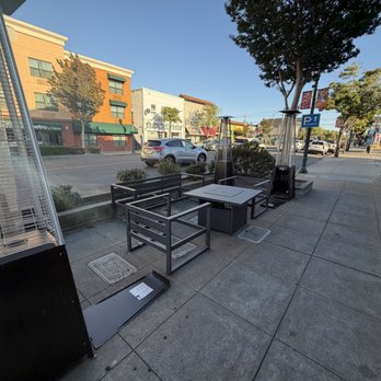 Ceron Kitchen - Outside seating - New American Near Me - Alameda, California