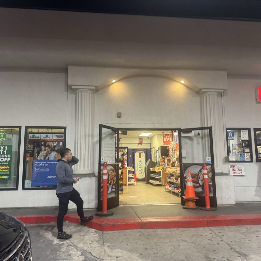 Valero - This place is not Valero plus rude cashier - Gas Stations Near Me - Bakersfield, California