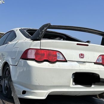 Premium Auto Glass Solution - Before - Auto Glass Services Near Me - San Francisco, California Premium Auto Glass Solution - Before - Auto Glass Services Near Me - San Francisco, California