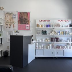 Hairdoctors Specialty Salons - Eureka - Inside