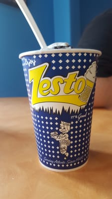 Zesto Drive-In by null