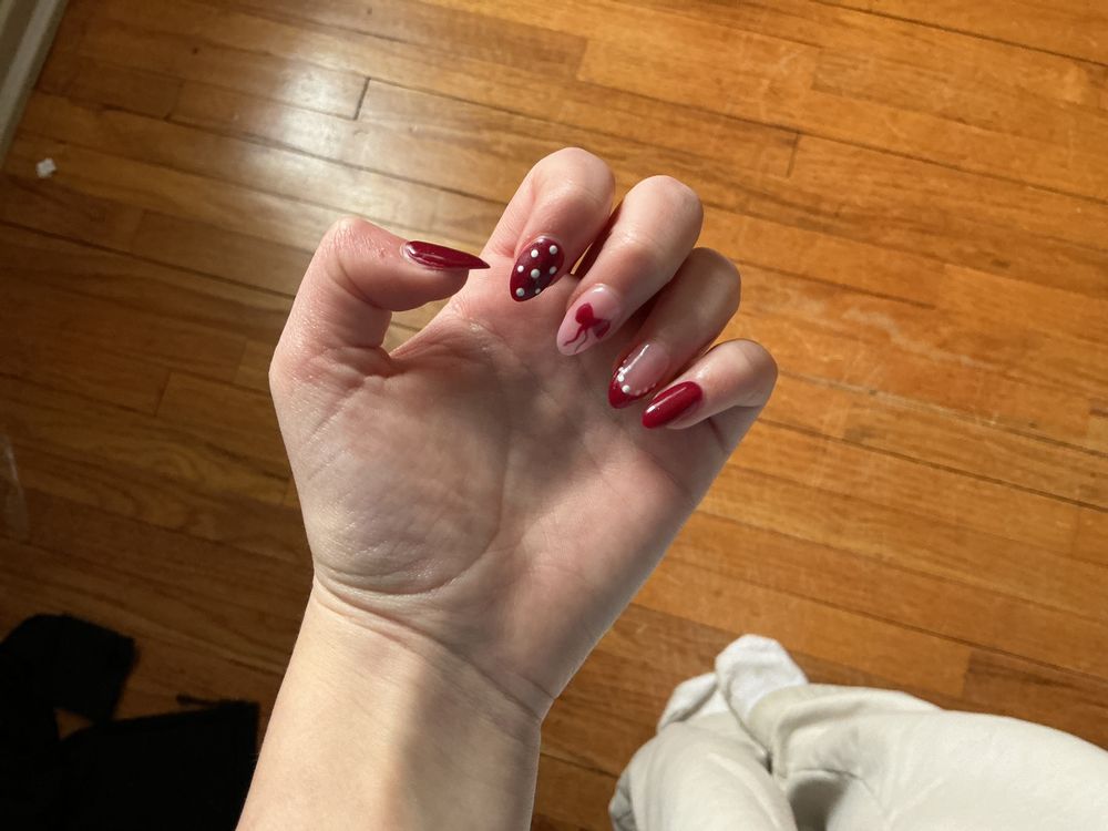 Top Nails Logo