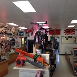 Sound Loan Pawn Shop - Great store! Neat stuff inside