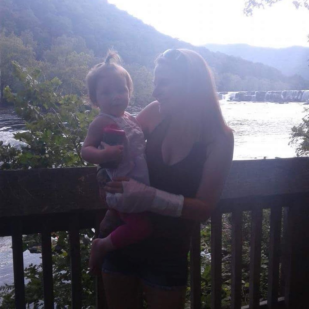 The Sandstone Falls - Waterfall - Hiking Near Me - Hinton, West Virginia The Sandstone Falls - Waterfall - Hiking Near Me - Hinton, West Virginia