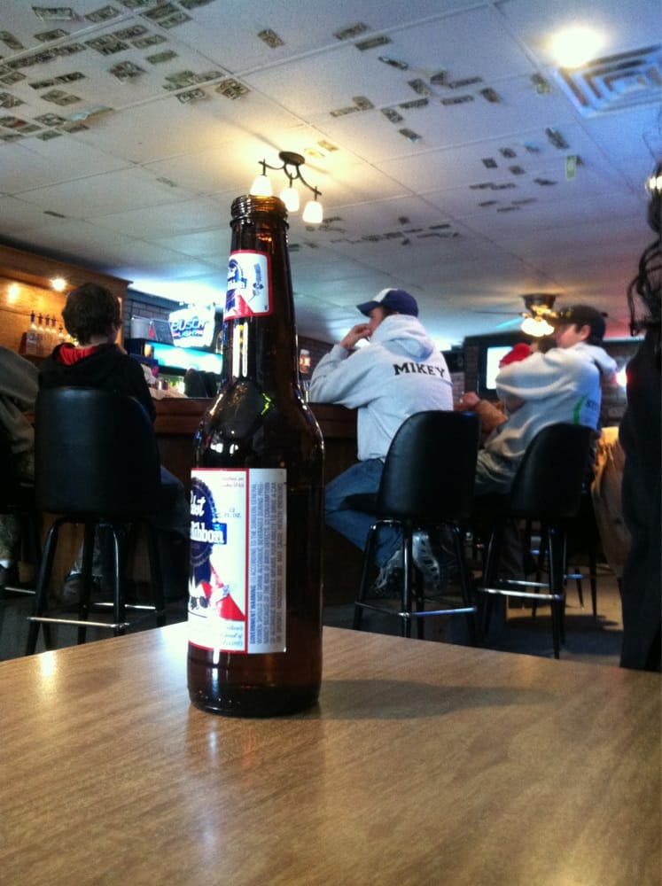 Hills Bar & Grill Image