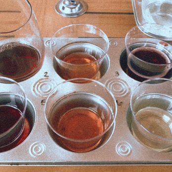 Aerie's Resort - Wine tasting! 6 different sweet Illinois wines! - Wineries Near Me - Grafton, Illinois Aerie's Resort - Wine tasting! 6 different sweet Illinois wines! - Wineries Near Me - Grafton, Illinois