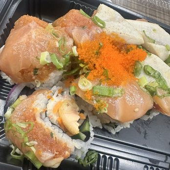 Tokyo Garden - Tuna C4 Rain Tuna Roll * - Sushi Bars Near Me - Downey, California Tokyo Garden - Tuna C4 Rain Tuna Roll * - Sushi Bars Near Me - Downey, California