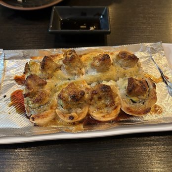 Niko Niko Sushi - Monkeybrain Roll - baked roll, really good and piping hot - Sushi Bars Near Me - Burbank, California Niko Niko Sushi - Monkeybrain Roll - baked roll, really good and piping hot - Sushi Bars Near Me - Burbank, California