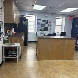 Masjid Manhattan - A kitchen like area in the women's section! It's so nice and considerate