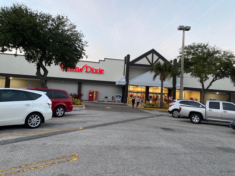 WINNDIXIE Updated September 2024 1722 S 8th St, Fernandina Beach