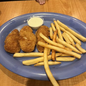 Los Dos Gallos Bar & Grill - Kids chicken tenders - Bars Near Me - Banning, California