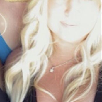 Stone Fox Salon - Jenni styled my hair in this pic, looked great! - Hair Stylists Near Me - Modesto, California Stone Fox Salon - Jenni styled my hair in this pic, looked great! - Hair Stylists Near Me - Modesto, California