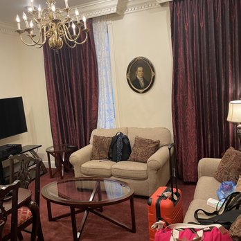 Quarter House Resort - Hotels Near Me - New Orleans, Louisiana Quarter House Resort - Hotels Near Me - New Orleans, Louisiana