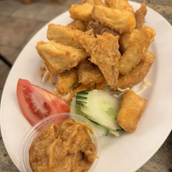 Pad Thai - Tofu Sateh - Thai Near Me - Honolulu, Hawaii