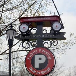 Davidson Farmers' Market - Entrance to one of two parking areas