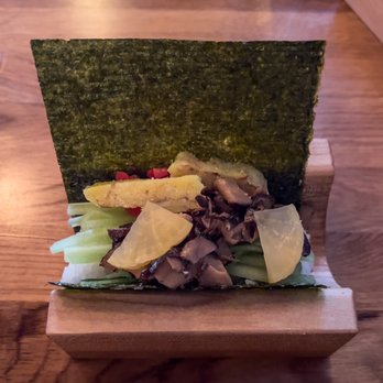Yonsei Handrolls - Shiitake - Japanese Near Me - Oakland, California